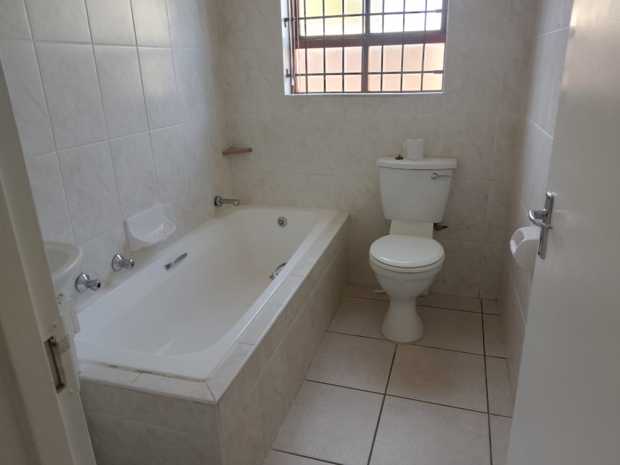 3 Bedroom Property for Sale in Table View Western Cape